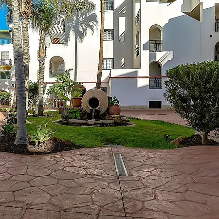 Апартаменты Sunset Harbour Адехе